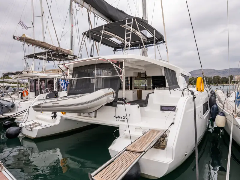 Hydra XV, Lagoon 46