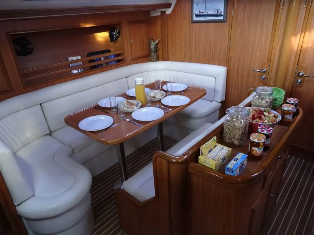 Blue marlin (en suite twin cabin 3), Interior image