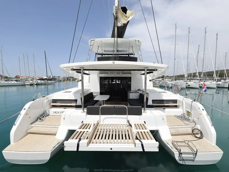 HIGH LIFE, Lagoon 50