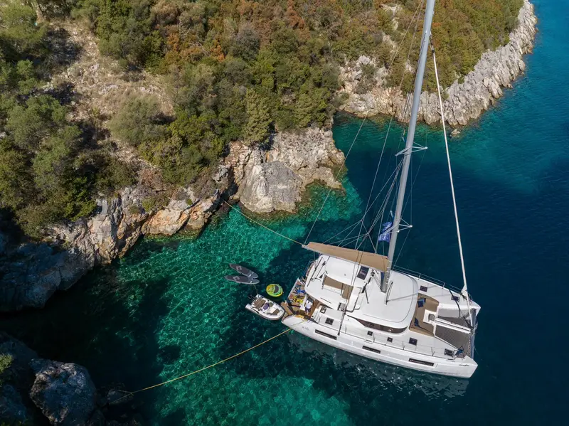 MAESTRO, Lagoon 46
