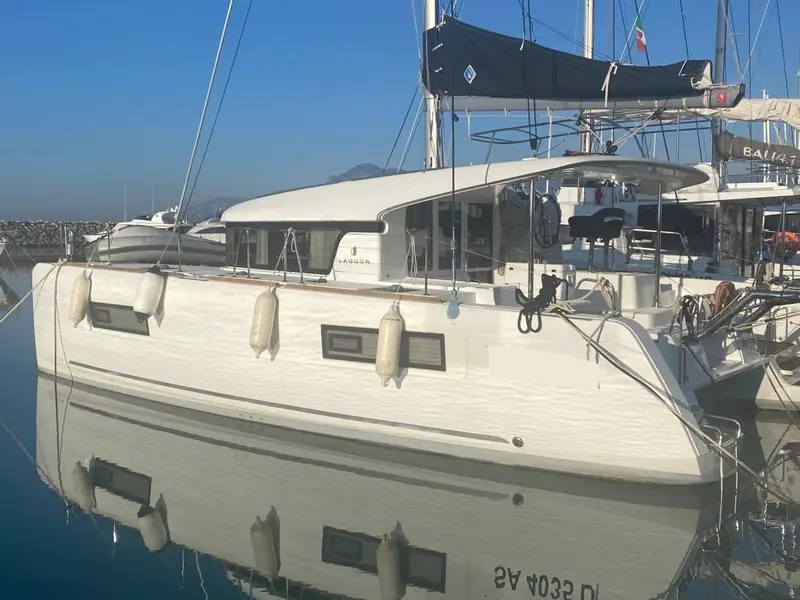 Regolo, Lagoon 40