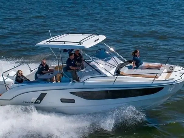 Beneteau 9, Beneteau Flyer 9