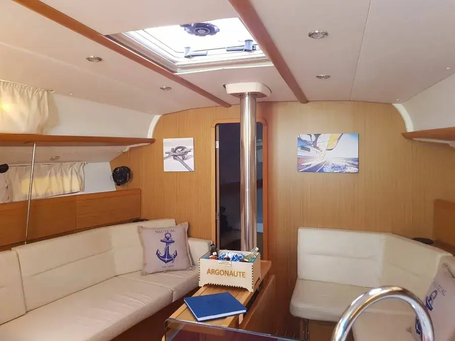 Argonaute, Interior image