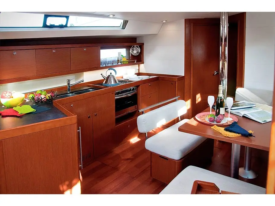 Nausicaa, Interior image