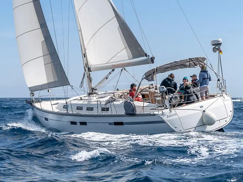 Alena, Main image