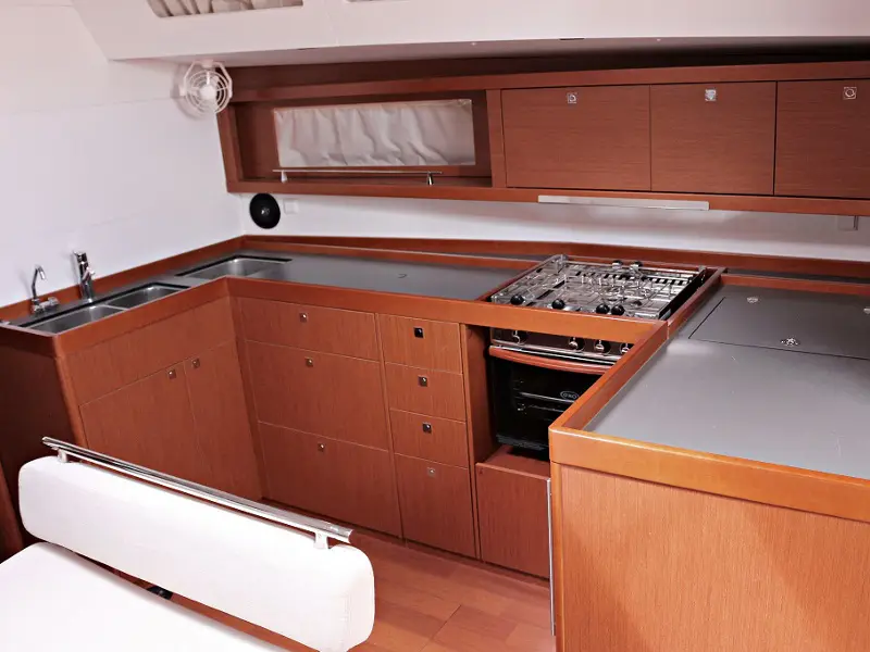 FILOMENA, Interior images