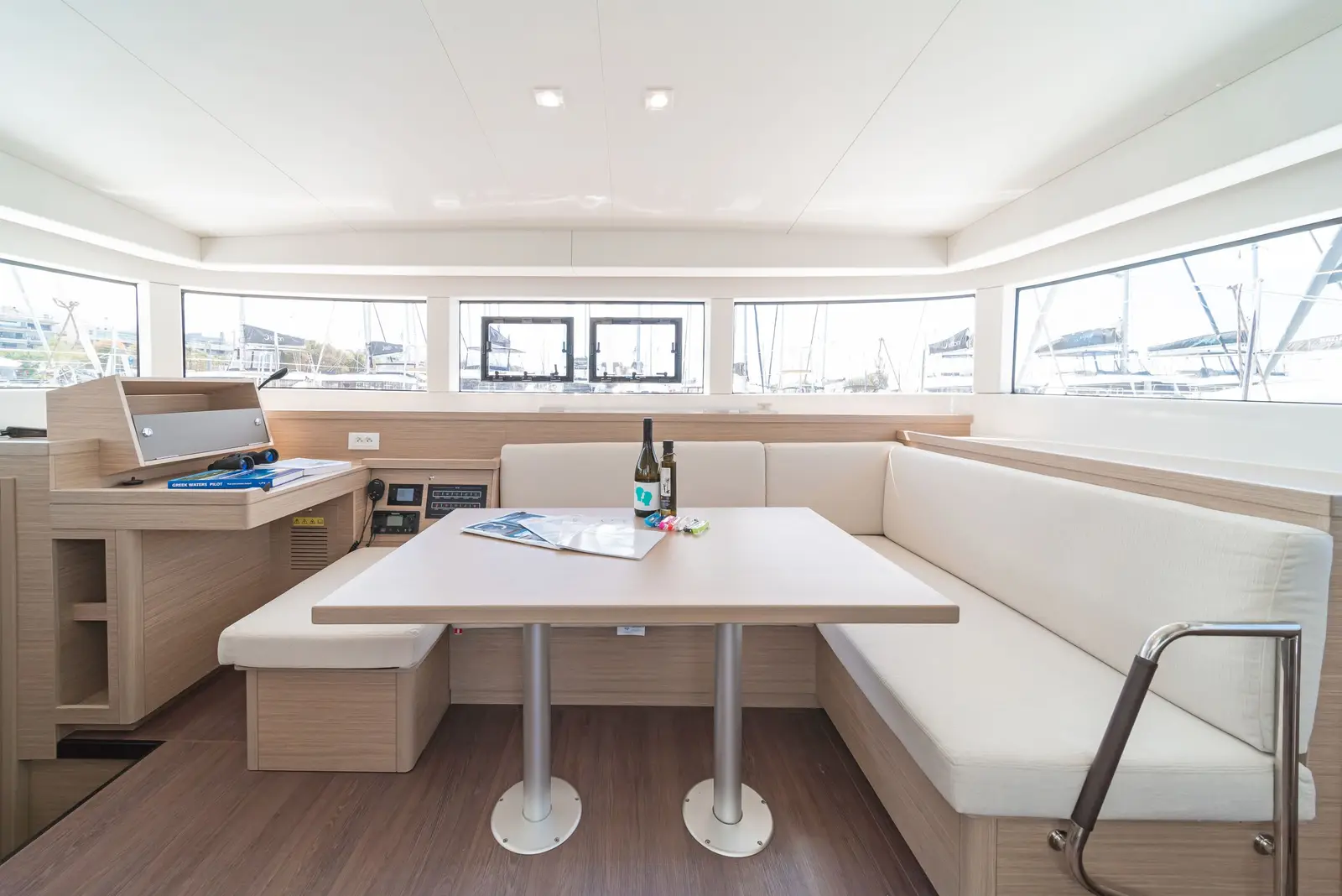 Nemo, interior image