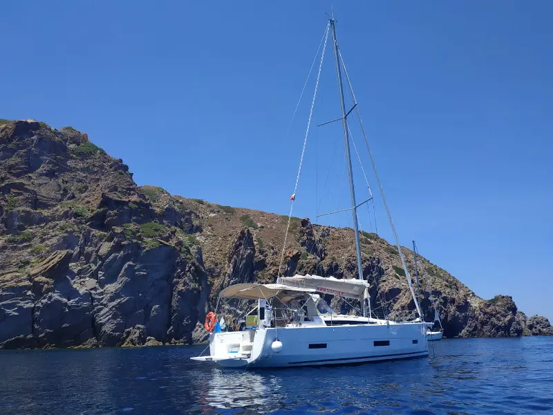 Friend Planet, Dufour 390 Grand Large