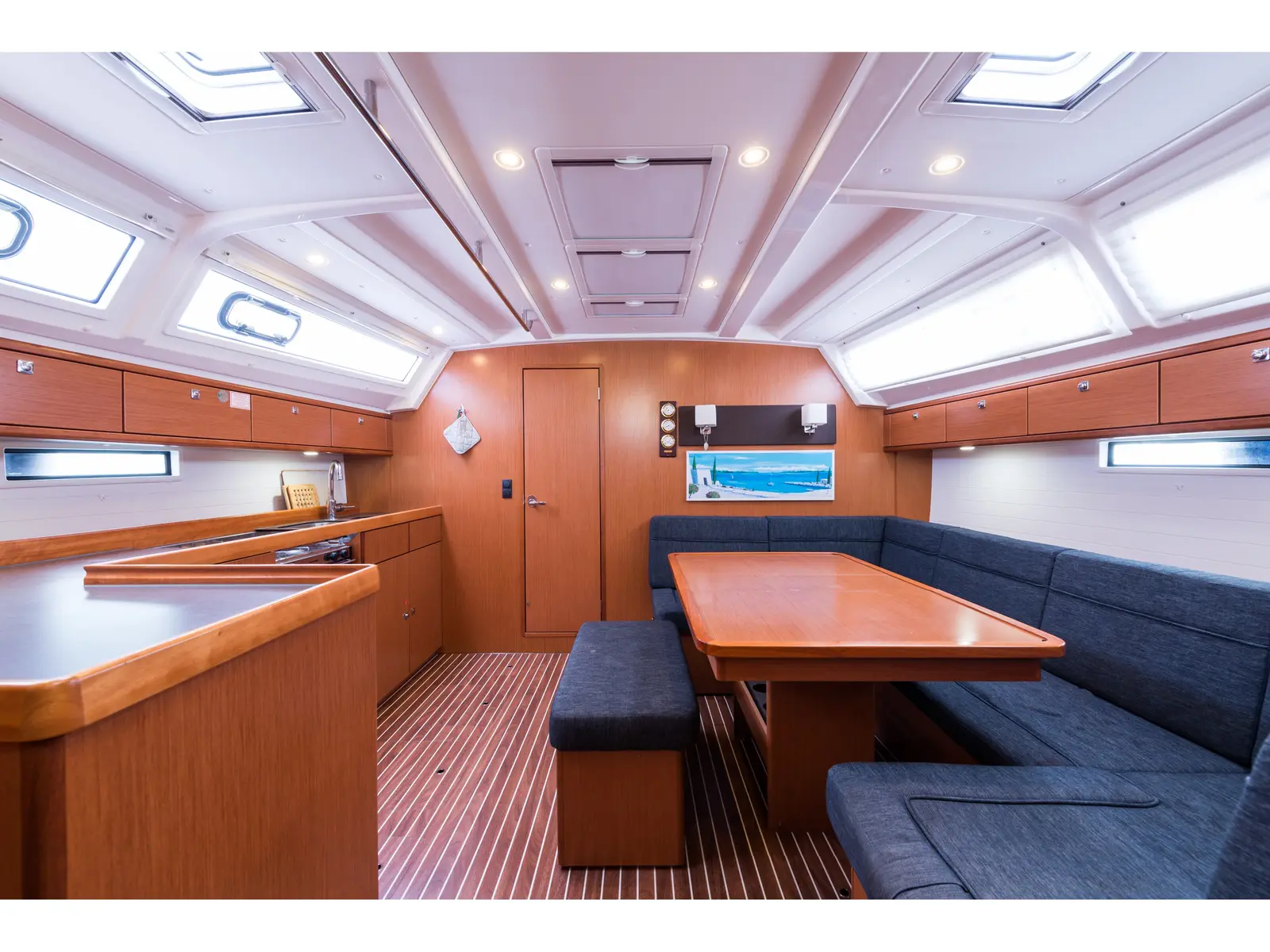 Morning Star, Interior image