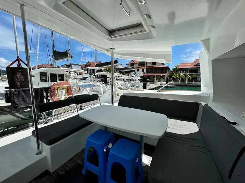 ZIL SEASHELL, Lagoon 450 Fly