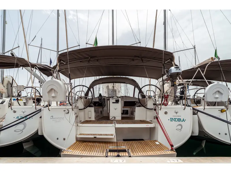 Indira, Sun Odyssey 440