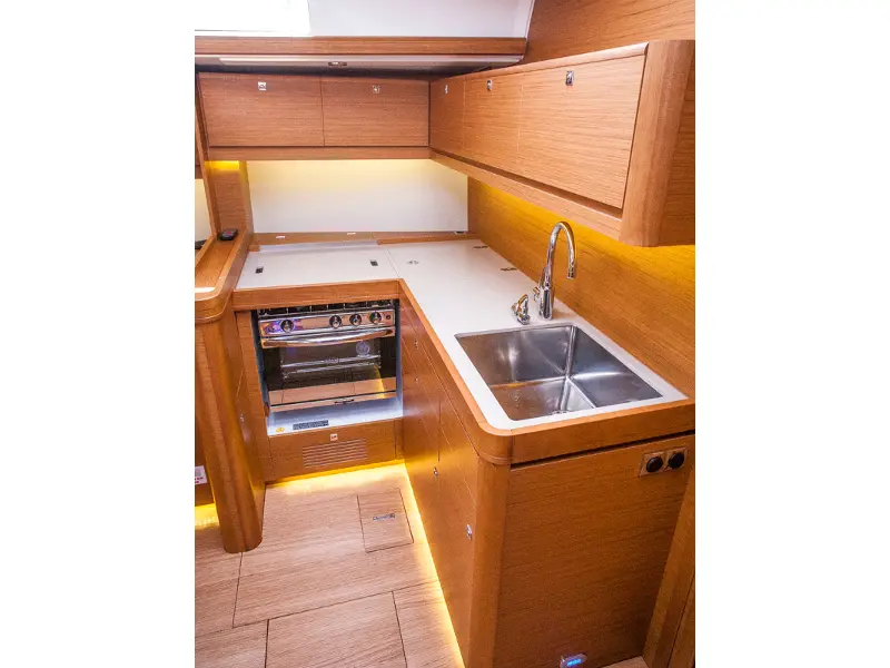 MALIN (owner version, new sails 2024., air condition, generator), Foto 3