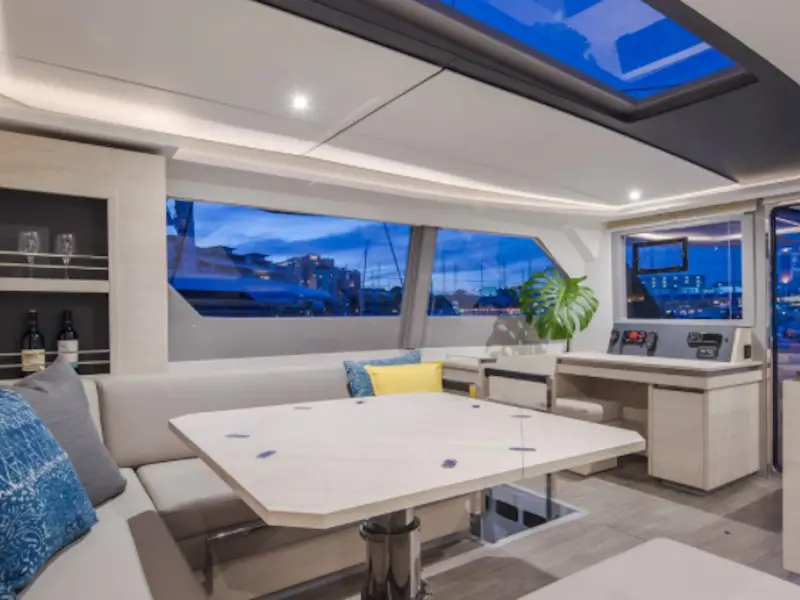 Moorings 5000 Exclusive, Interior image