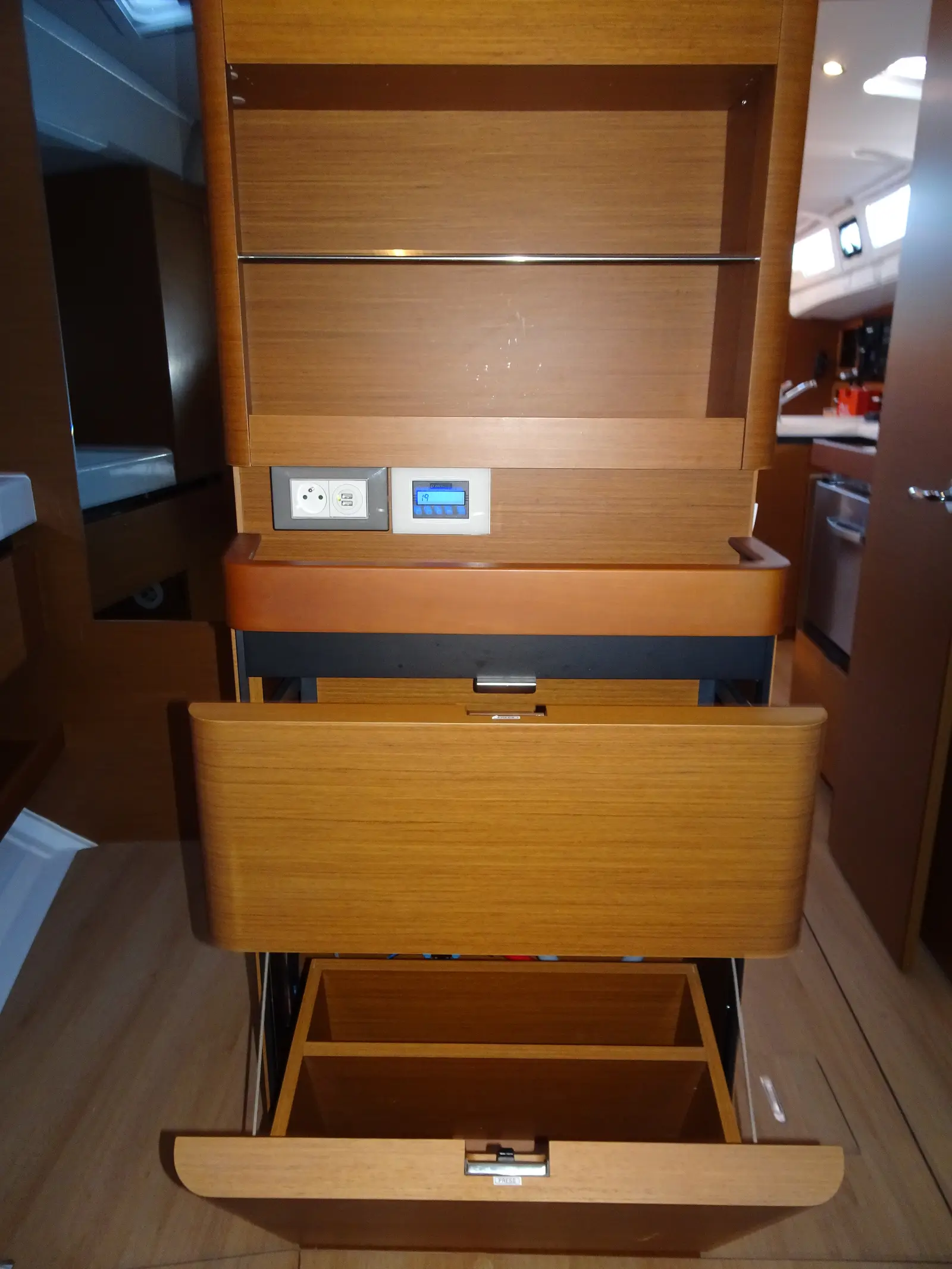 ALFADER, Foto 15