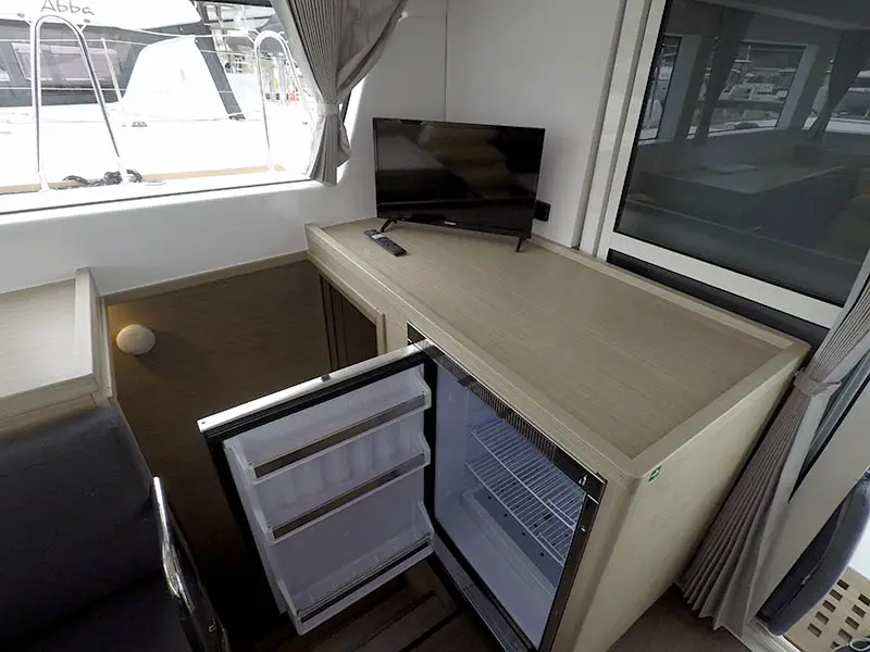 DUPLO II, Lagoon 40