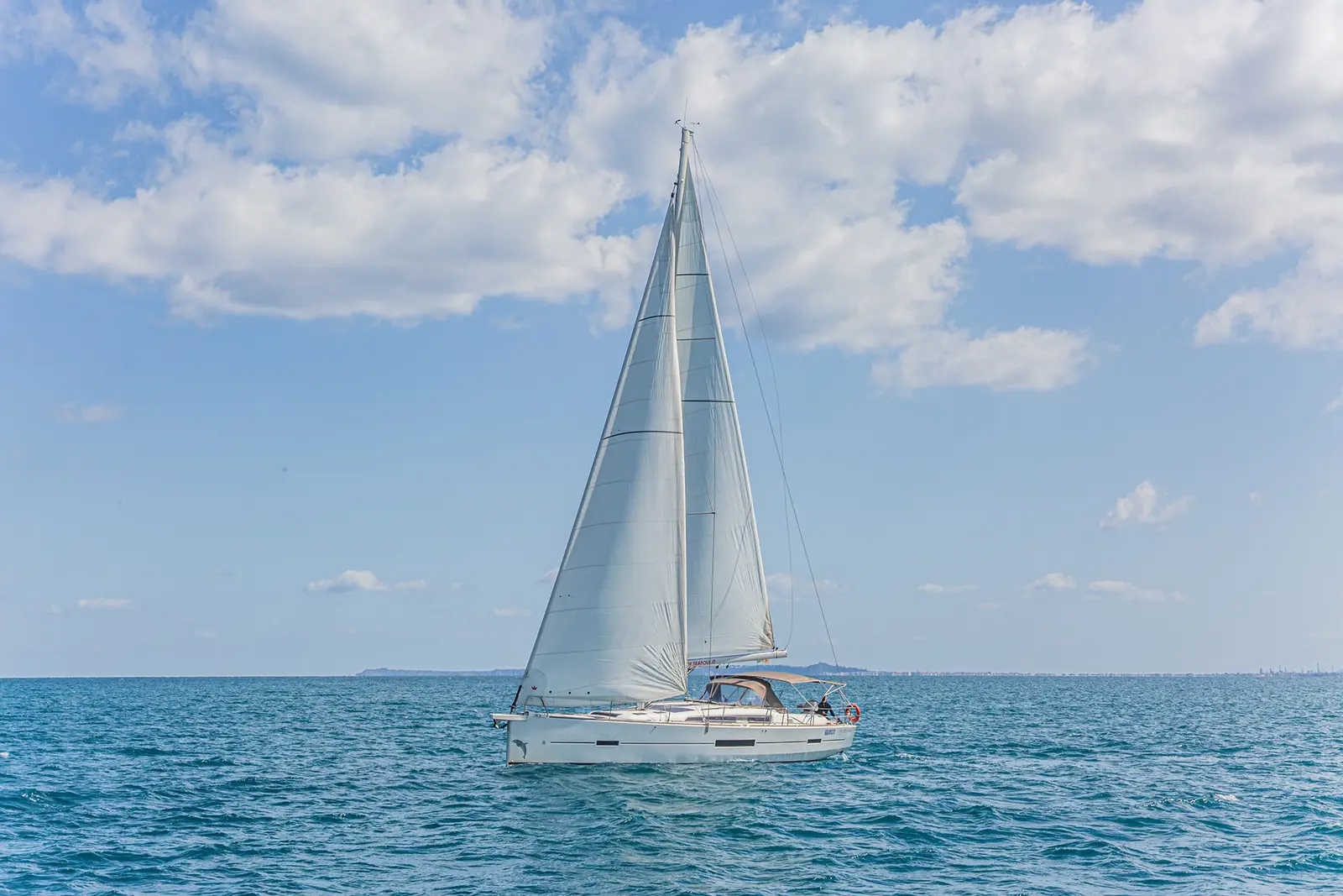 Dream Planet, Dufour 520 Grand Large