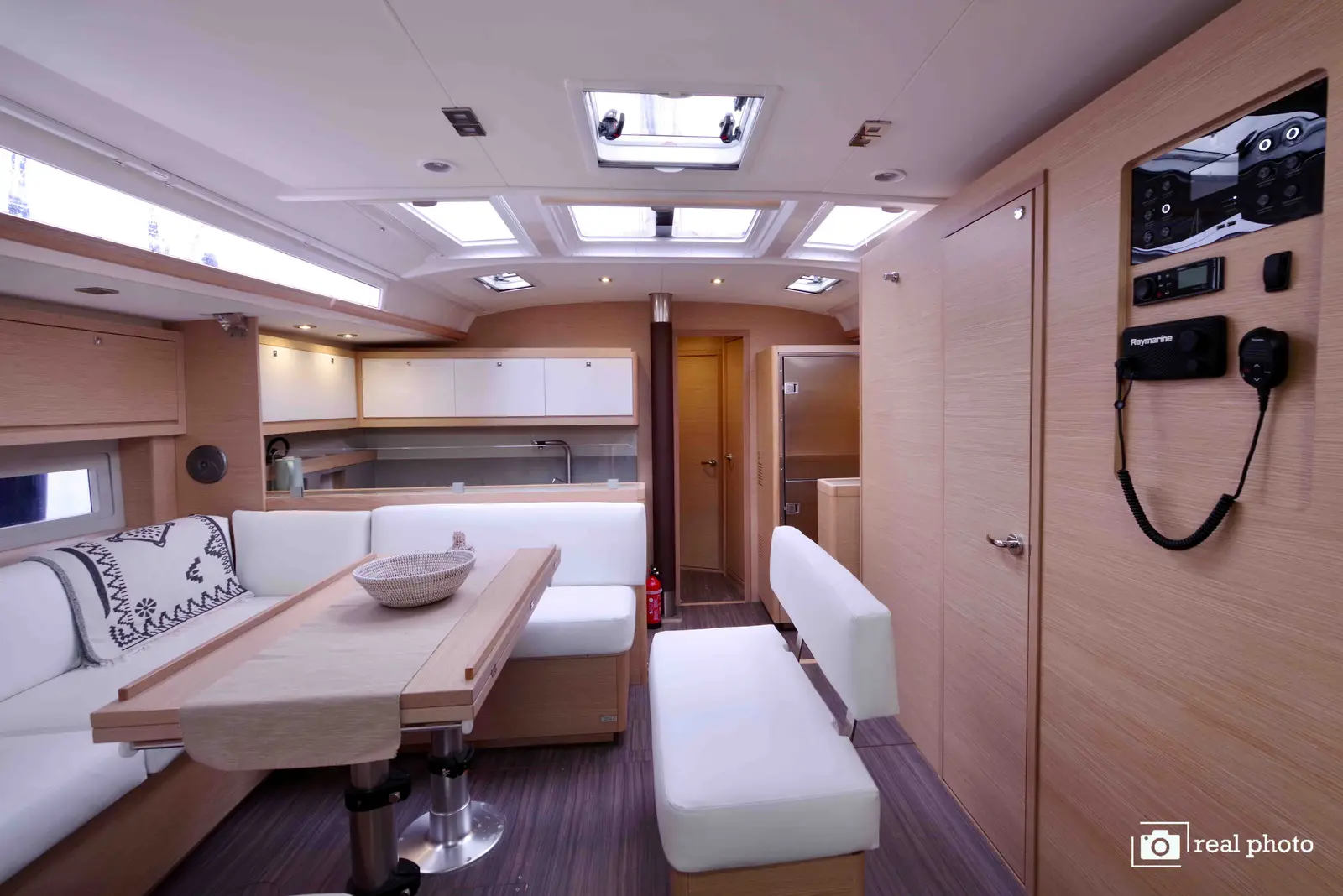 Cassiopea - A/C, Generator, Water maker, Solar Panel, Foto 6