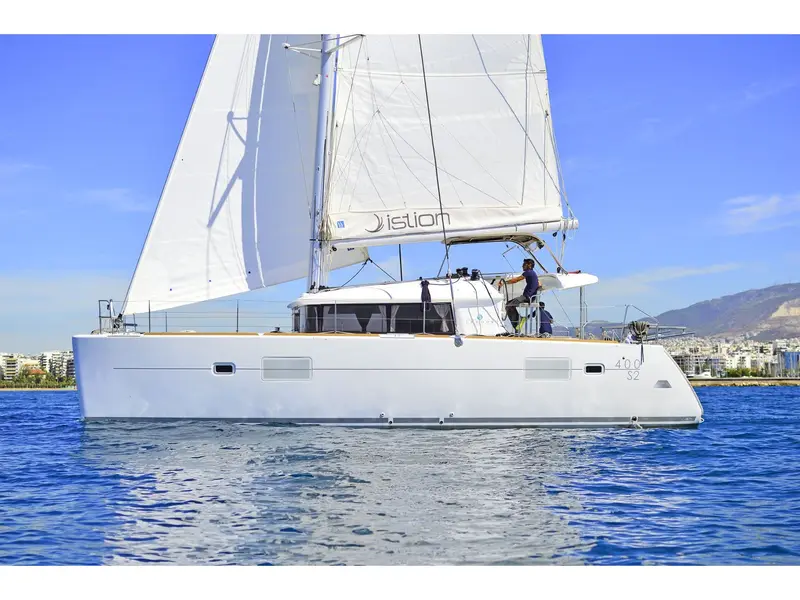 Vicky, Lagoon 400 S2