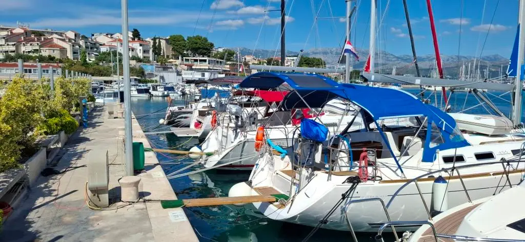 Hauraki (refit: 2025, new engine and solar panels), Foto 6