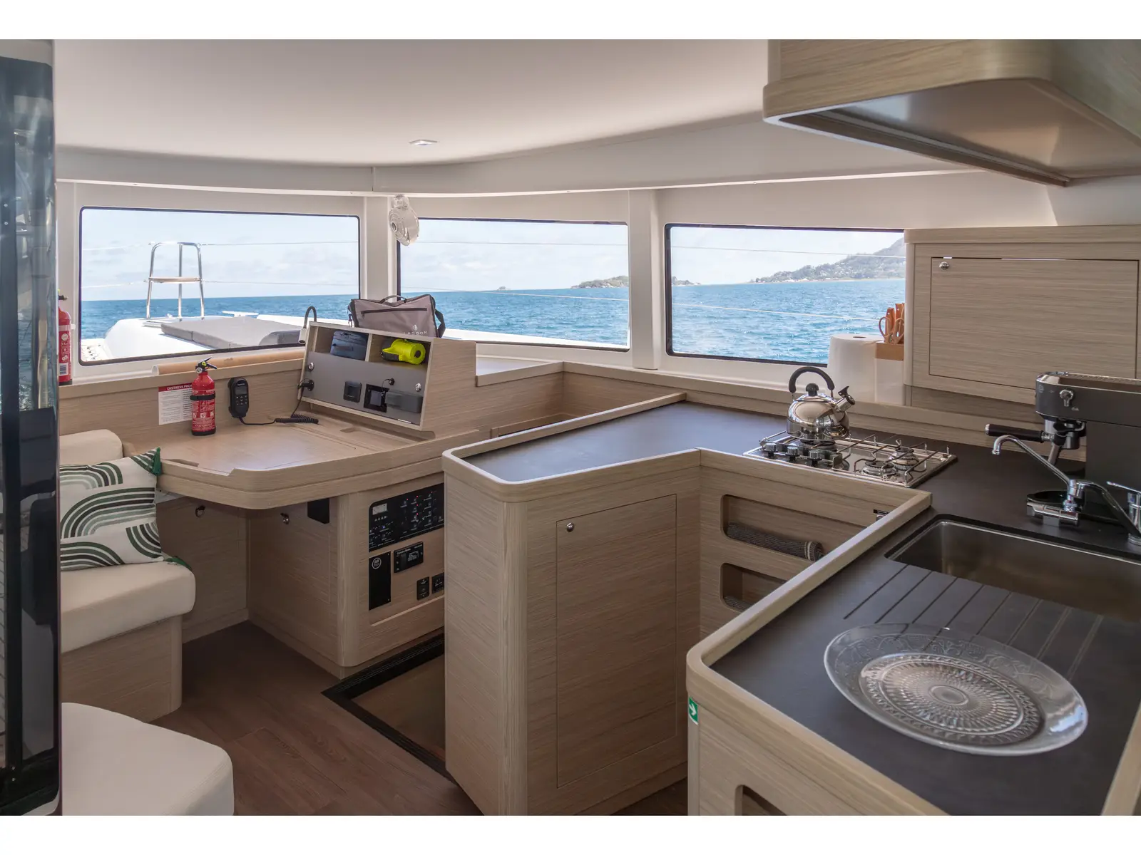Athena Pearl, Interior image