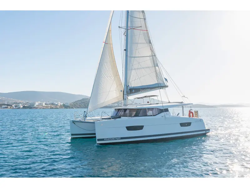 E.S. II, Lucia 40