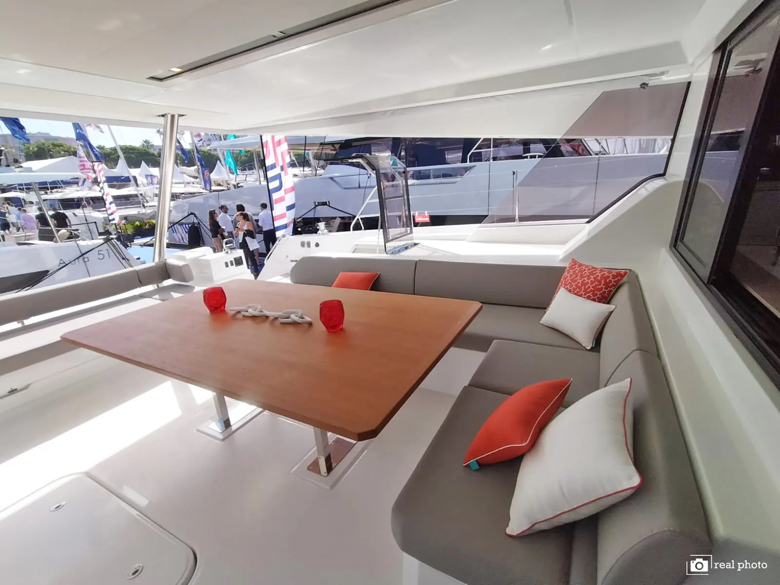 Libertà - Luxury Catamaran, A/C, Generator, Water maker, Solar panel, Foto 6
