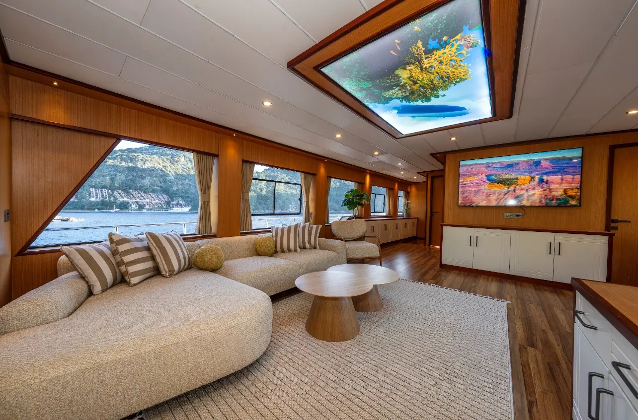 Lila Trawler, Foto 35