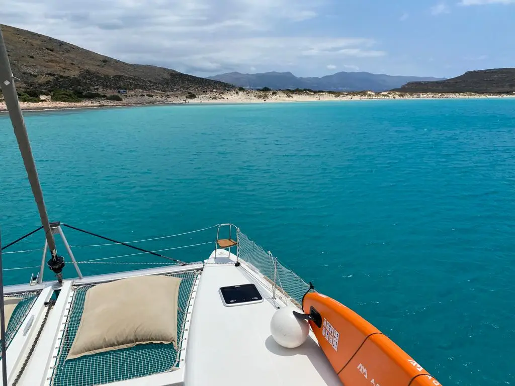 AEROPI |⛵ VIP, Skippered Only, Watermaker, Generator, AC, BBQ, Foto 10