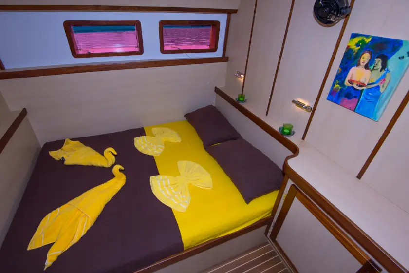 Cabin G11, Cabin