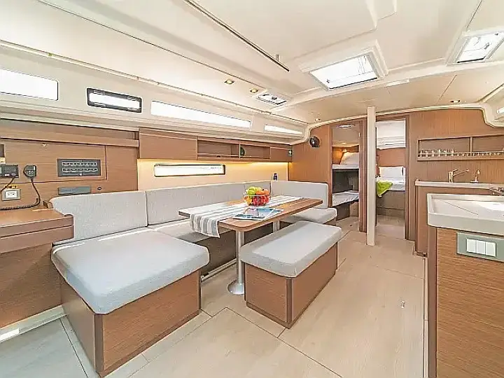 Oceanis 40.1 (2022) RO, Interior image