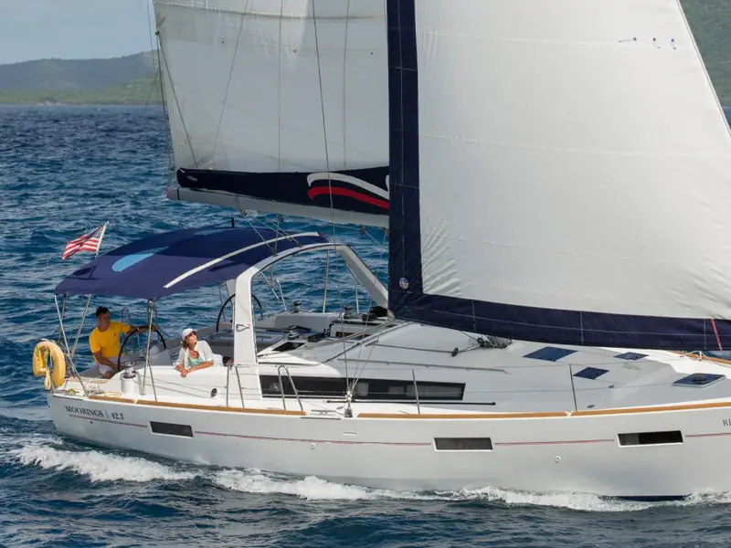 Oceanis 40.1 Club, Main image