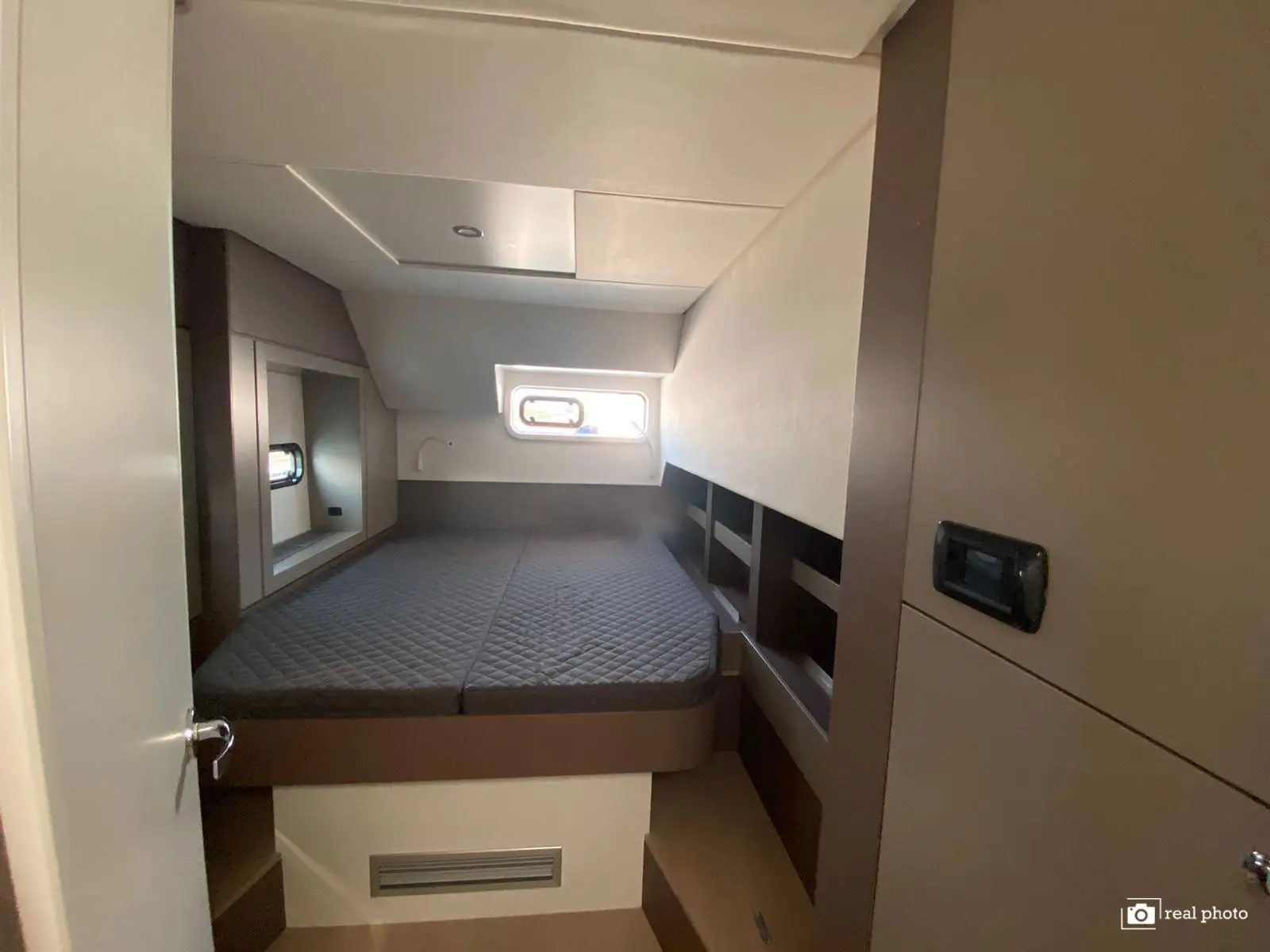 Moderna - A/C, Generator, WM, Solar Panel, BBQ, Foto 17