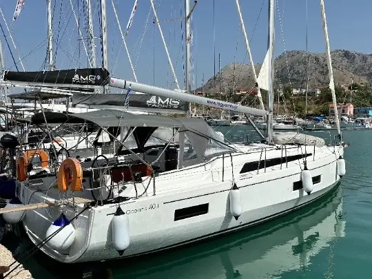 Taylor, Main image