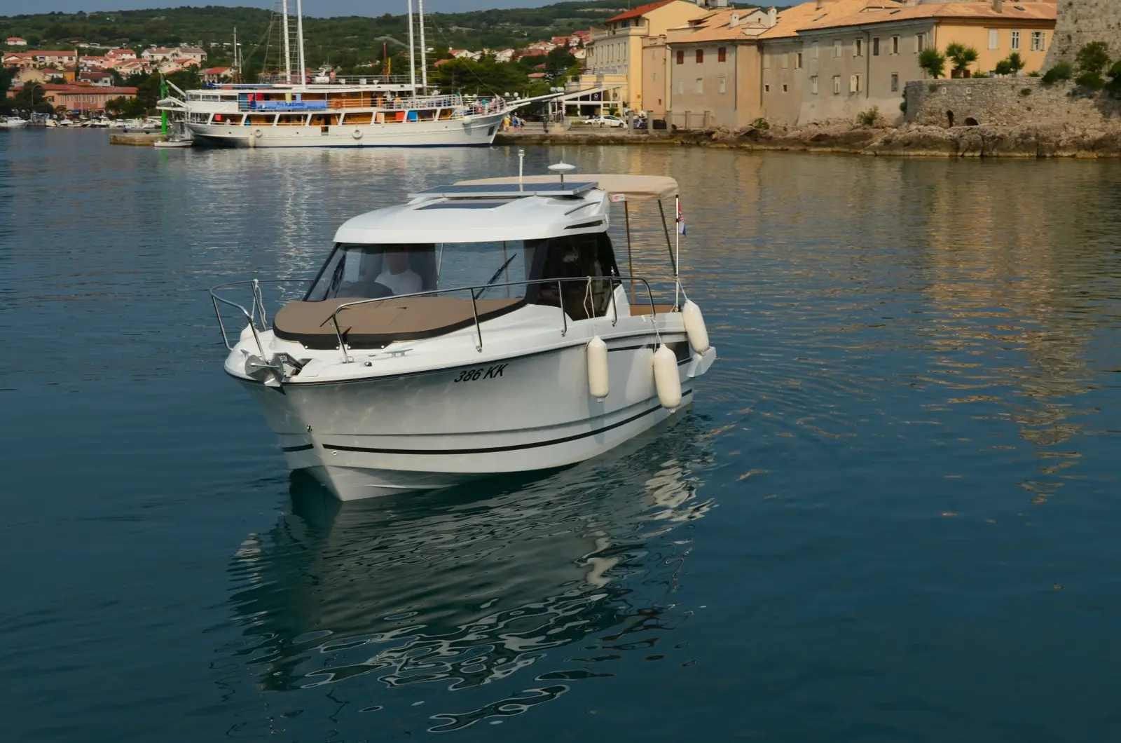 MF 795, Foto 4