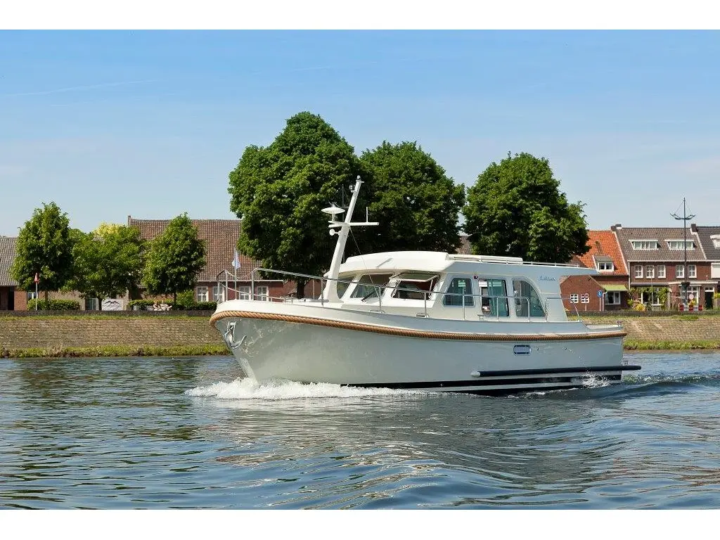Adagio, Linssen Grand Sturdy 35.0 Sedan