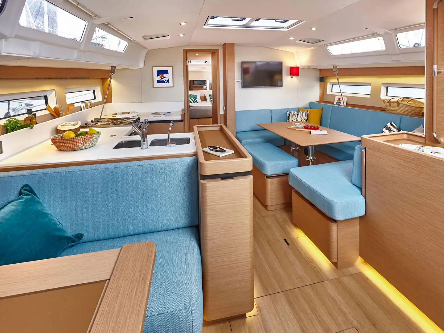 SO490-20R, Interior image