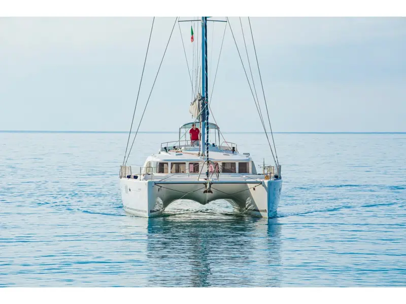Enjala, Lagoon 440
