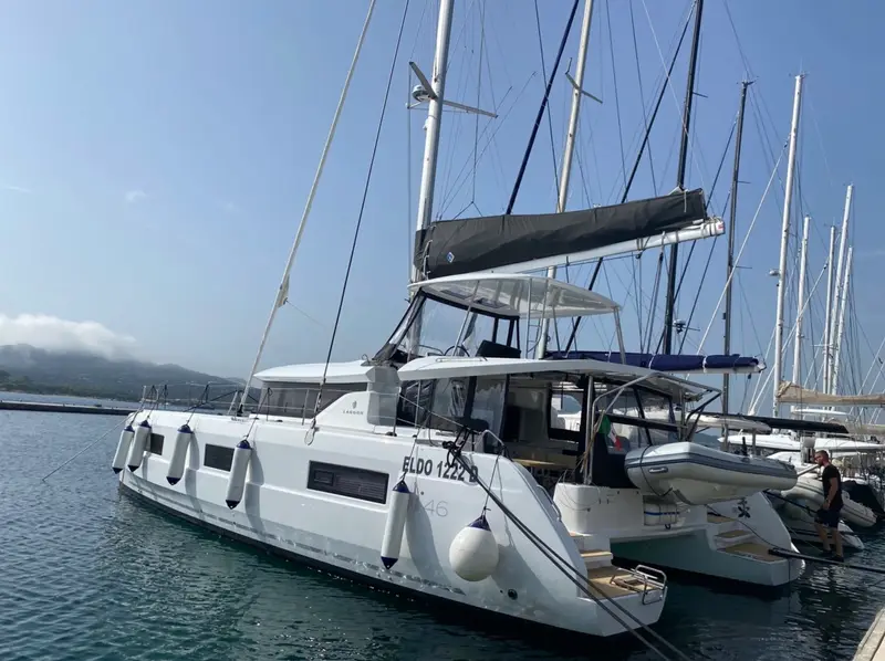 Archè II, Lagoon 46