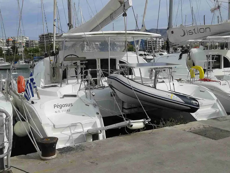 Pegasus, Lagoon 380 S2