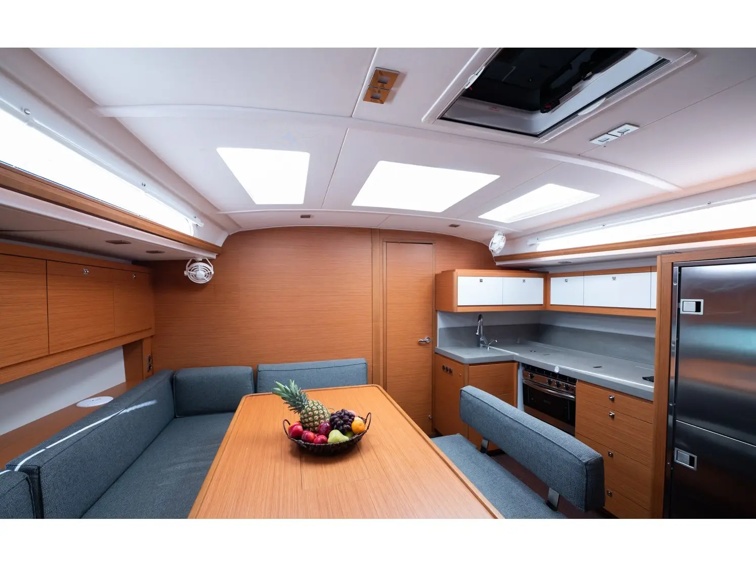 Andromeda, Interior image
