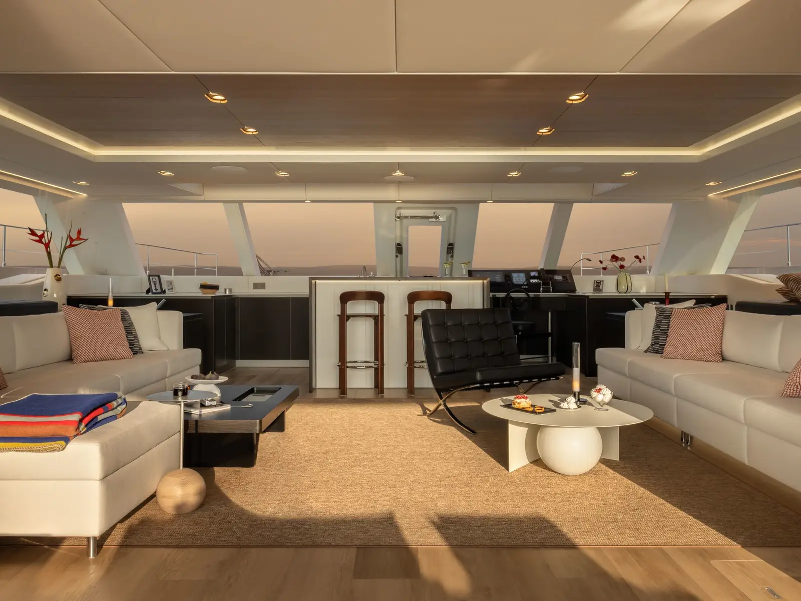 Alien, Interior image