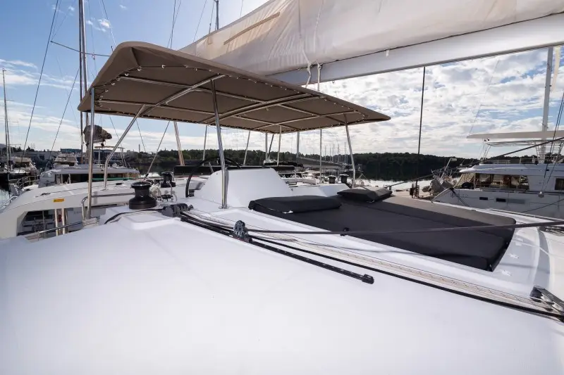 Saelma, Lagoon 450 F