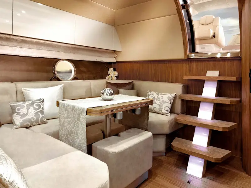 Piccerè, Interior image
