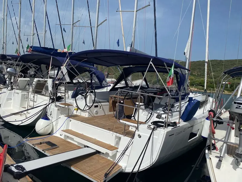 Blue Eyes II, Oceanis 40.1