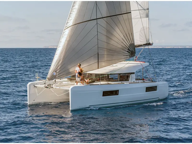 Aelia, Lagoon 40