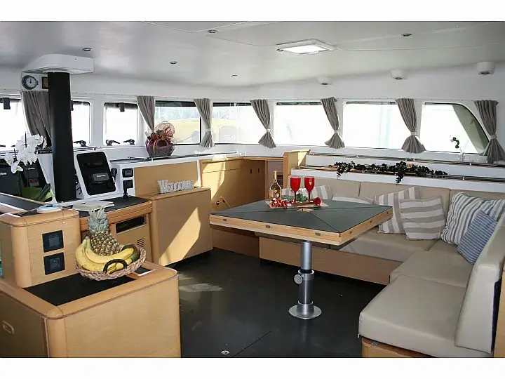 Lagoon 500 2009, Interior image