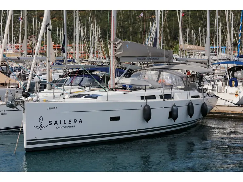 Celine 1, Hanse 458
