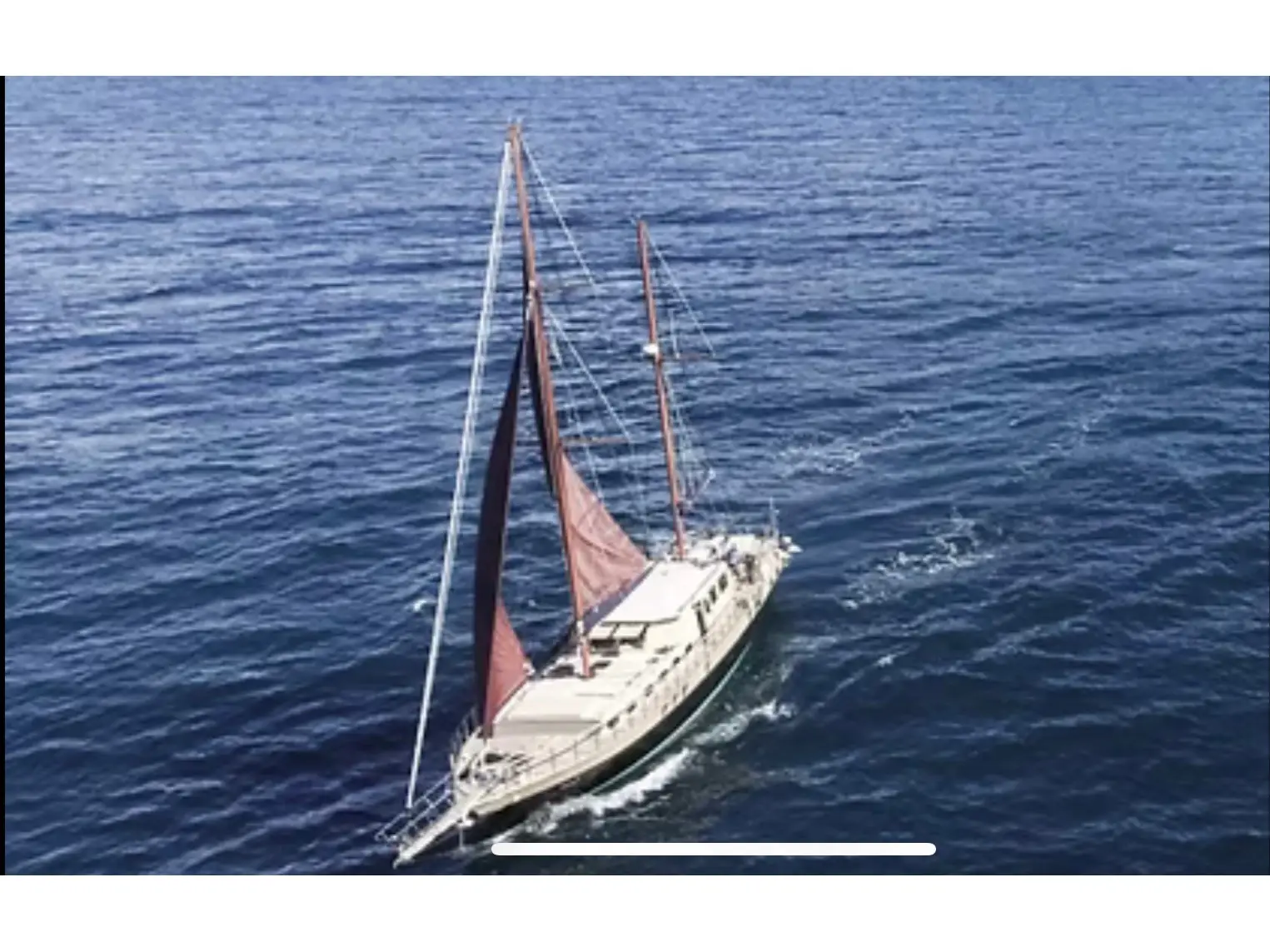 Sea Moon, Main image