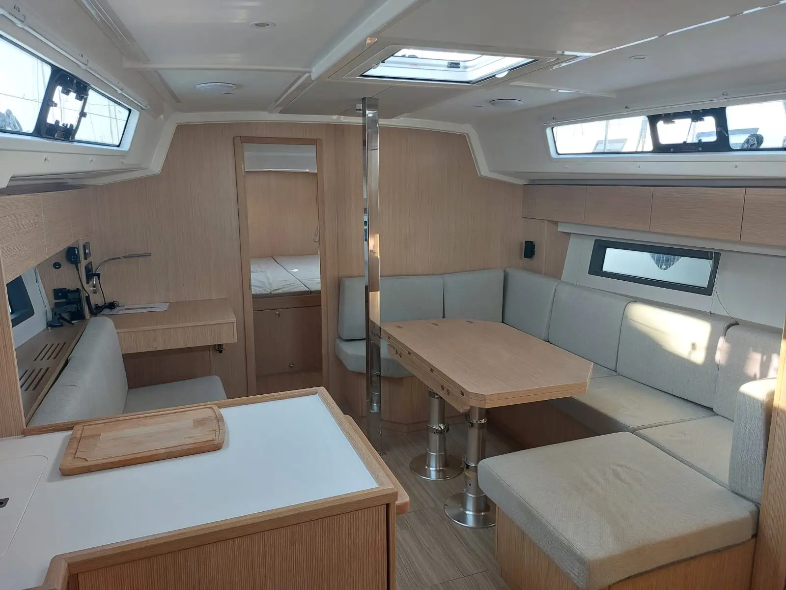 Marabou (Pax 8), Interior image