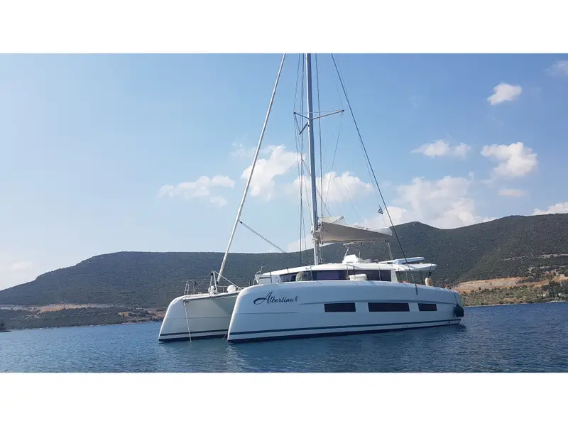 Albertina II, Dufour Catamaran 48